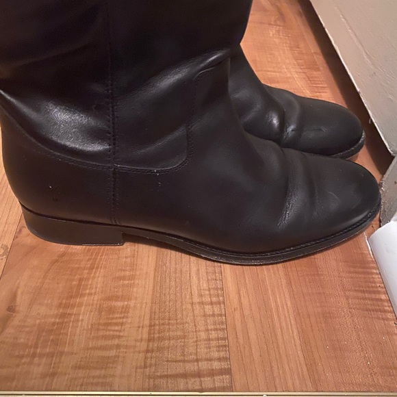 Boots - Picture 3 of 5